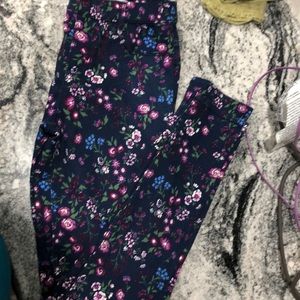 NWOT Cute Flower stretch pants